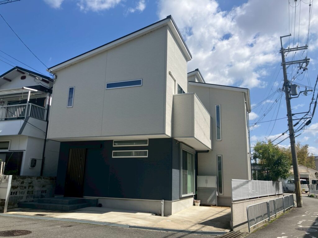 建物正面　施工前