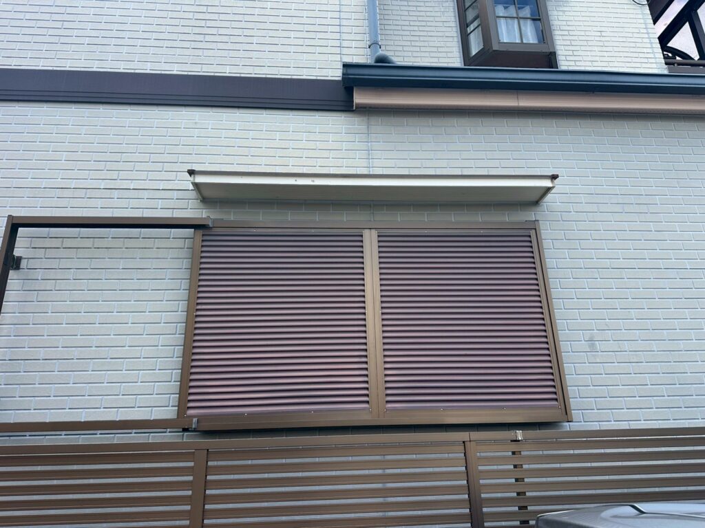 雨戸・庇 施工前