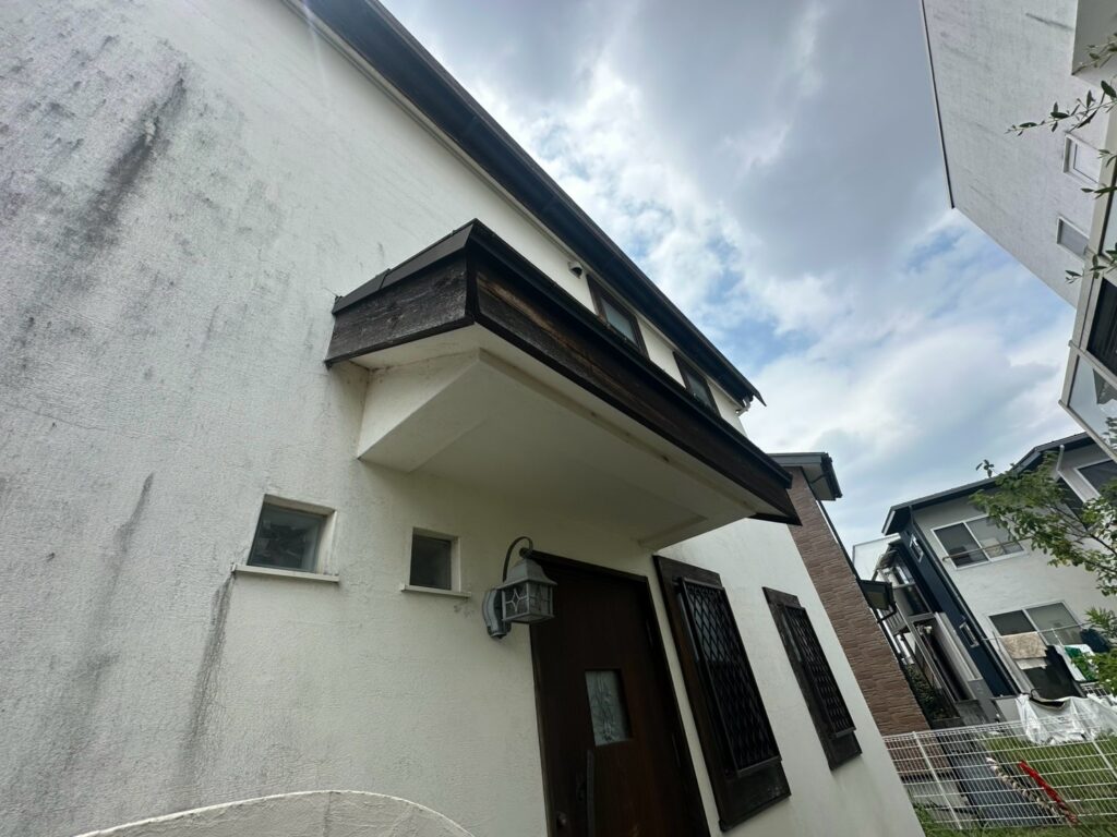 玄関周り　施工前
